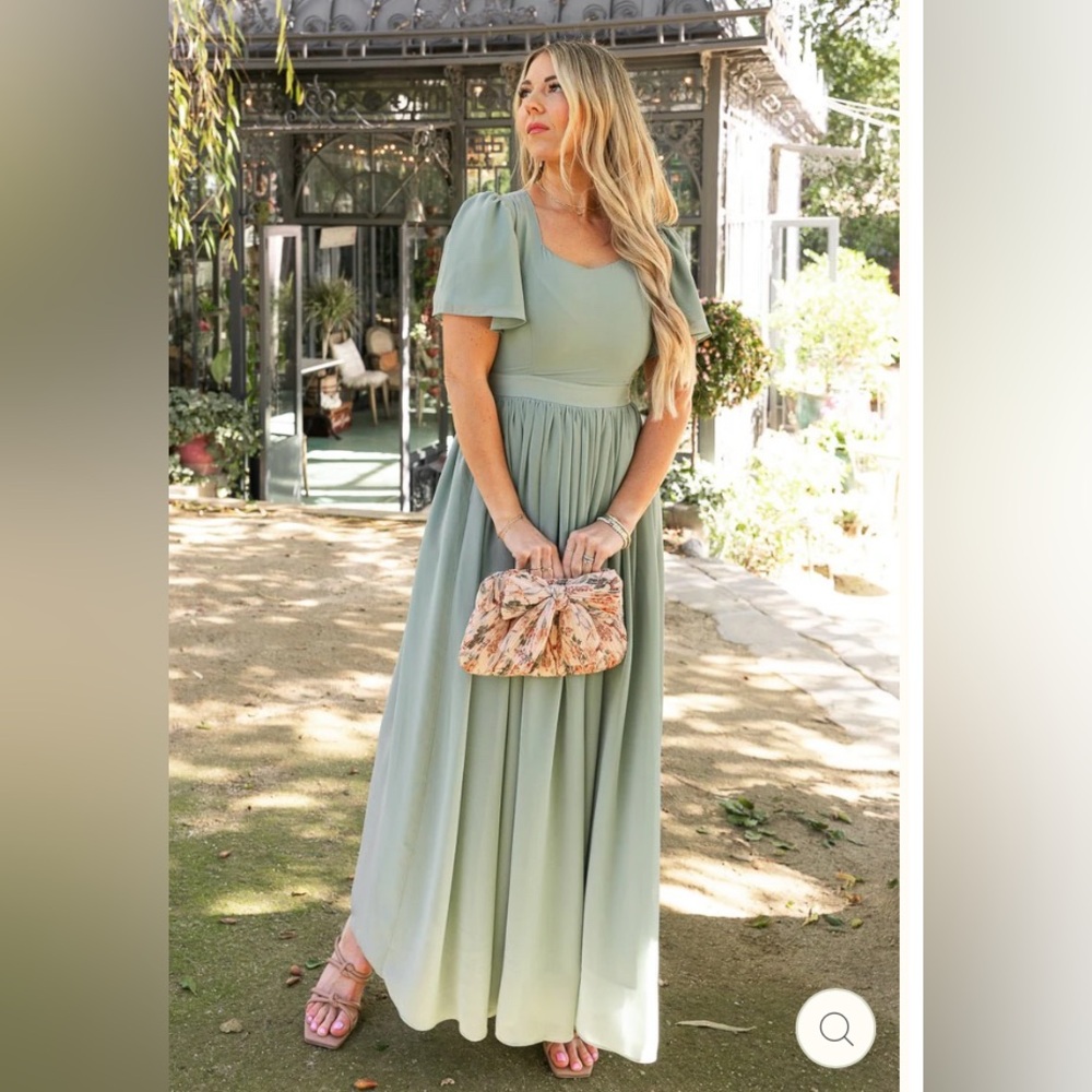 Ivy City Co. Abbie Dress in Sage